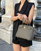 Valentina - Bolso Estructurado con Herraje Dorado