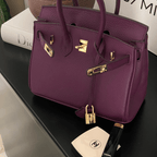 Valentina - Bolso Estructurado con Herraje Dorado
