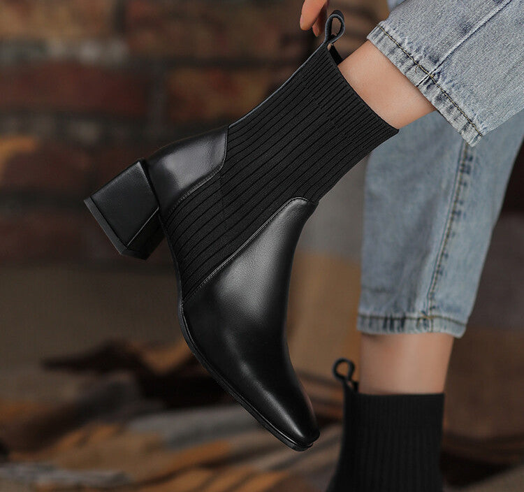 Valeria - Botines Elegantes con Panel Elástico y Tacón Cuadrado Confort Premium