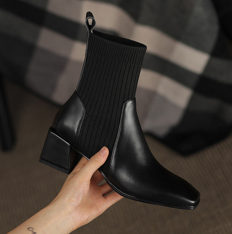 Valeria - Botines Elegantes con Panel Elástico y Tacón Cuadrado Confort Premium